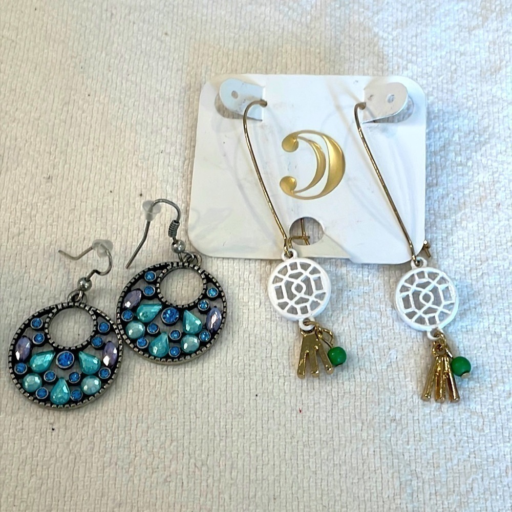 2 pair earrings blue rhinestones dangle drop dreamcatcher